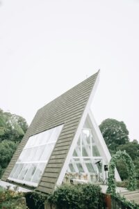 Les Tendances de Rénovation de Toiture en 2025 : Les Matériaux à Adopter pour un Toit Moderne et Durable